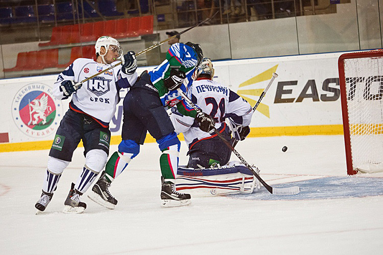 Хоккеисты «Южного Урала» обыграли краснодарцев